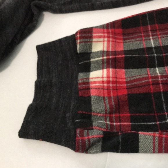 Muk Luks Women’s Petite Butter Knit Matching Pajama Set in black/red Check 1X P - Picture 7 of 7